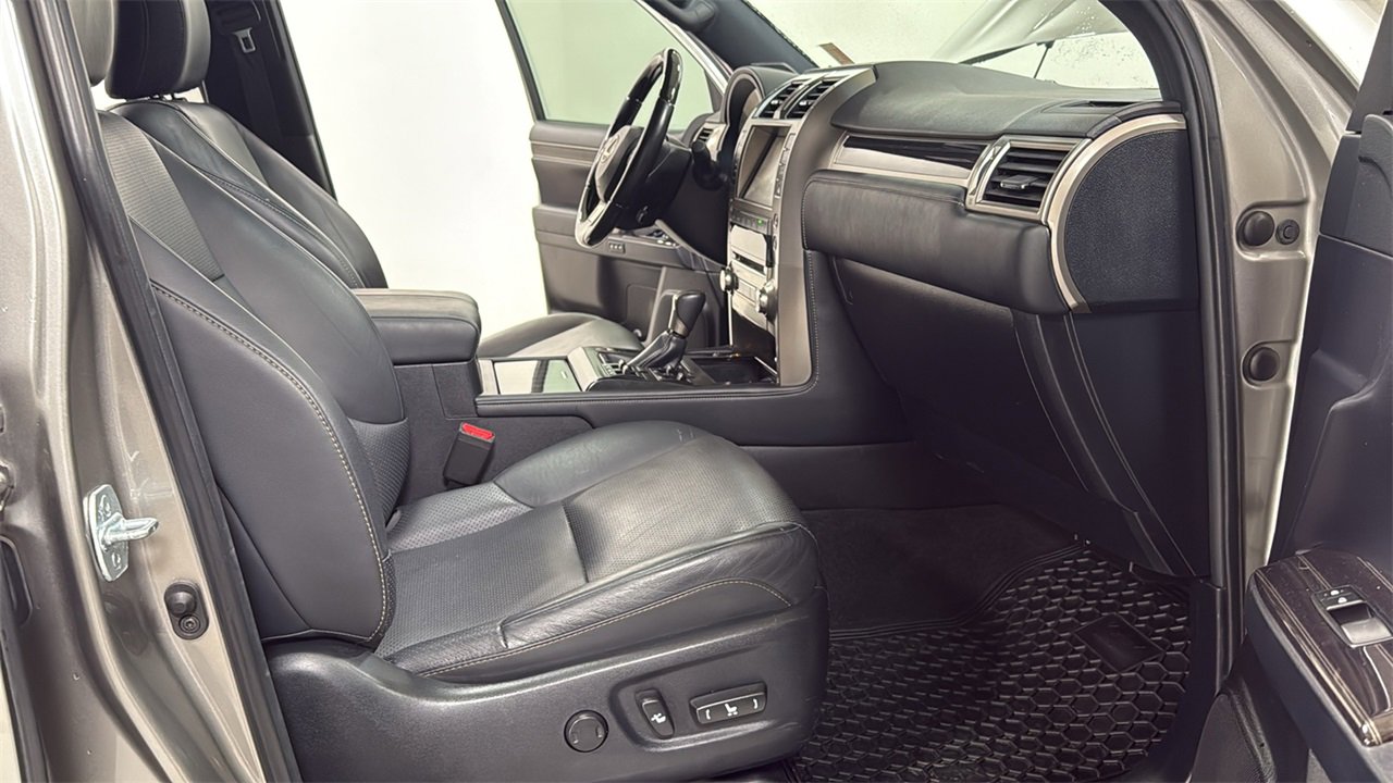 Used 2021 Lexus GX 460 Luxury image 18