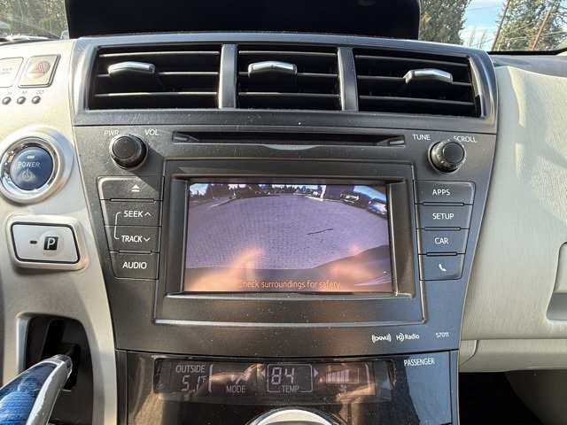 Used 2013 Toyota Prius V Five image 18