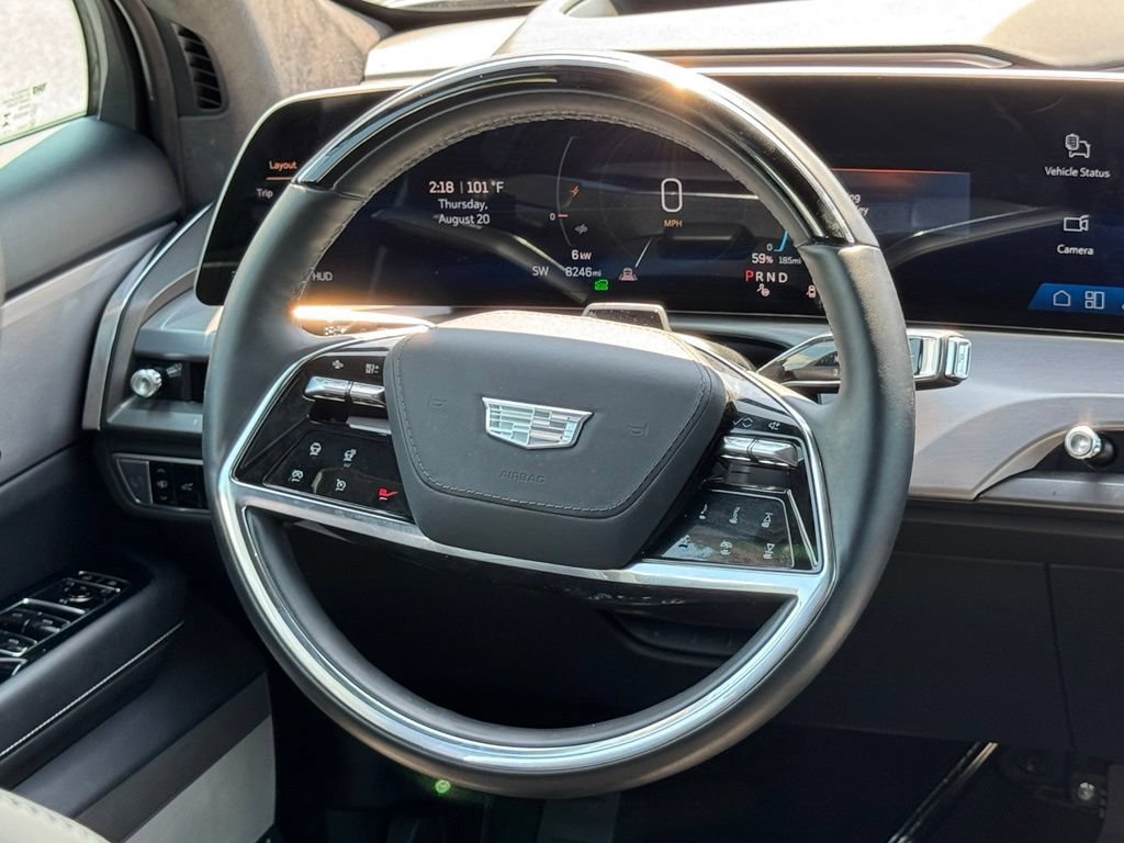 Used 2026 Cadillac Vistiq Platinum w/ LPO, Floor Liner Package AWD/4WD image 26