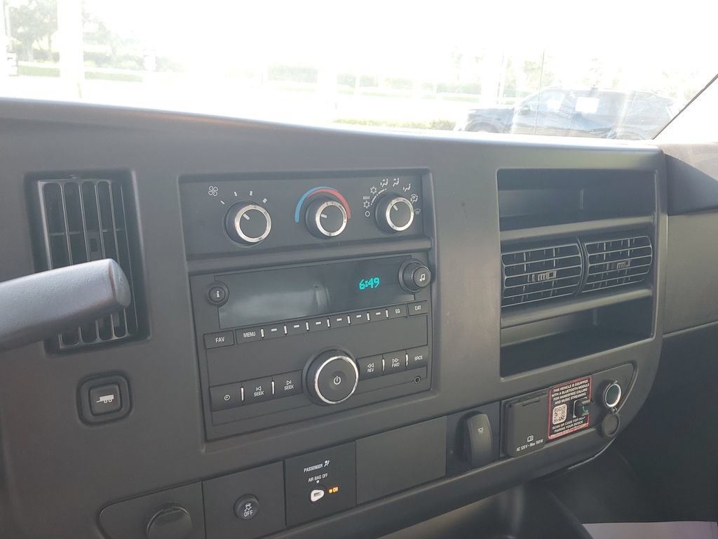 New 2026 GMC Savana 3500 w/ Power Convenience Package RWD image 26