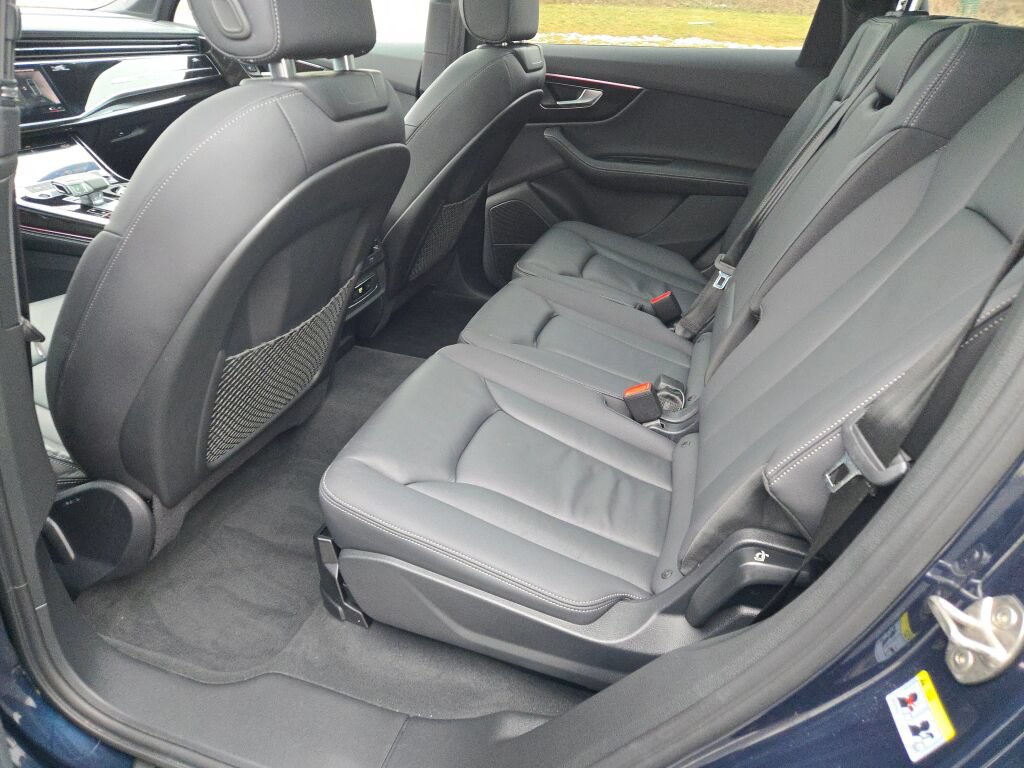 Used 2025 Audi Q7 3.0T Premium Plus AWD/4WD image 17