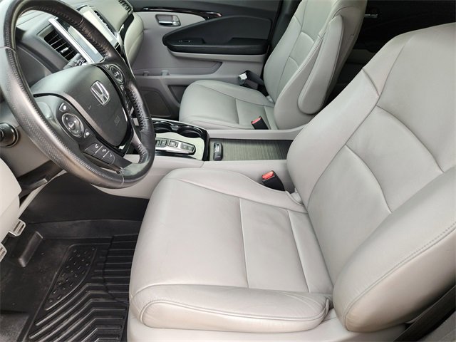 Used 2016 Honda Pilot Touring image 13