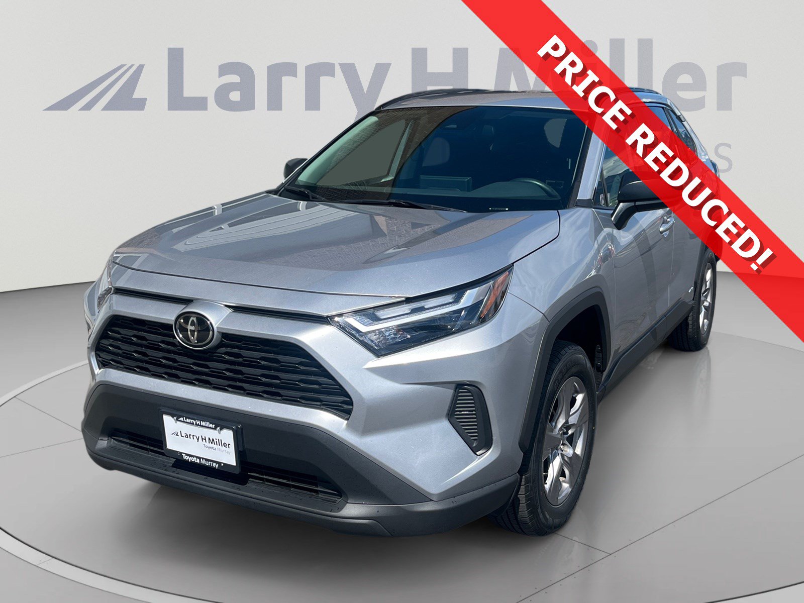 Used 2025 Toyota RAV4 LE AWD/4WD video 1