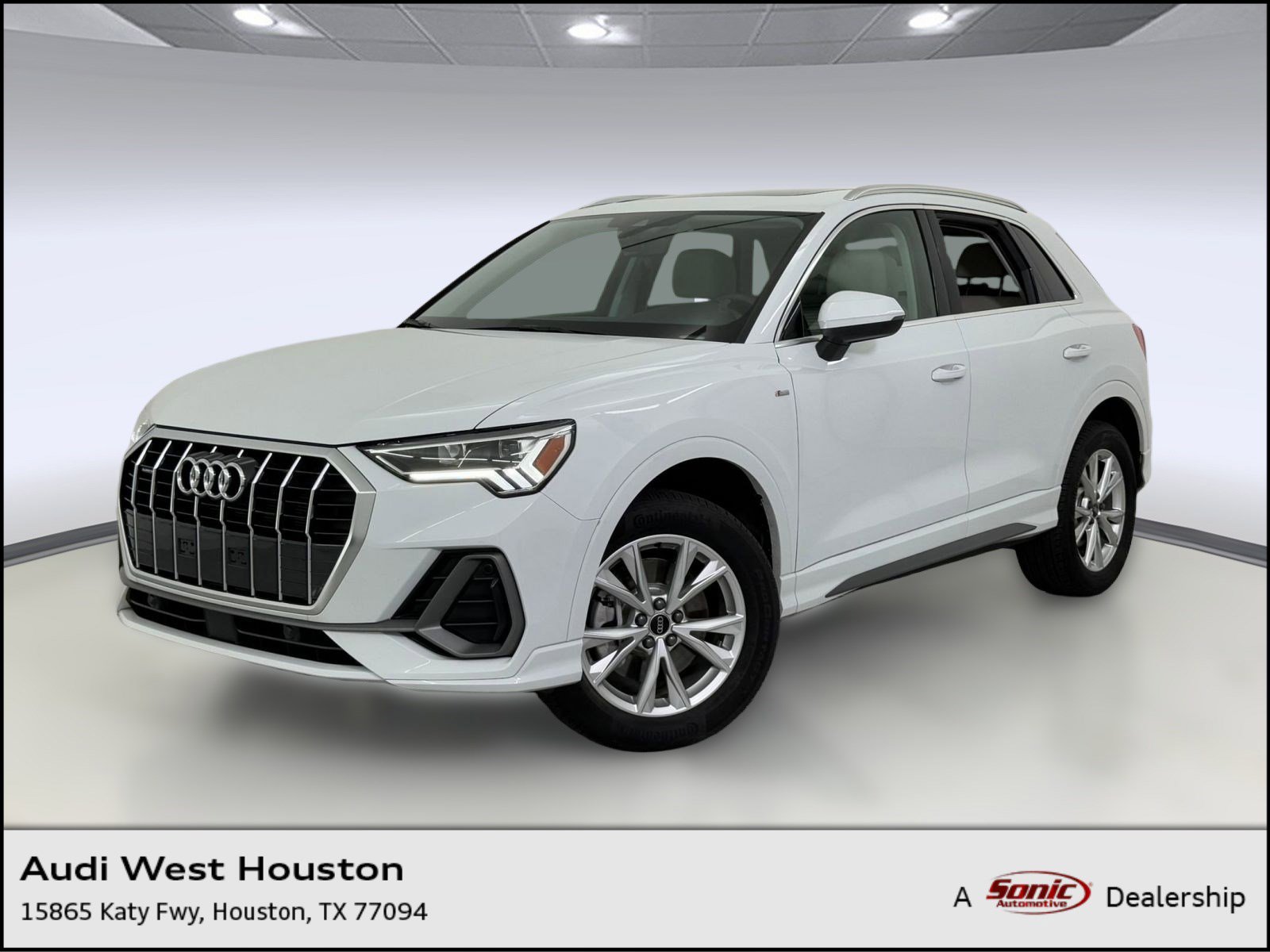 Certified 2025 Audi Q3 2.0T Premium w/ Convenience Package