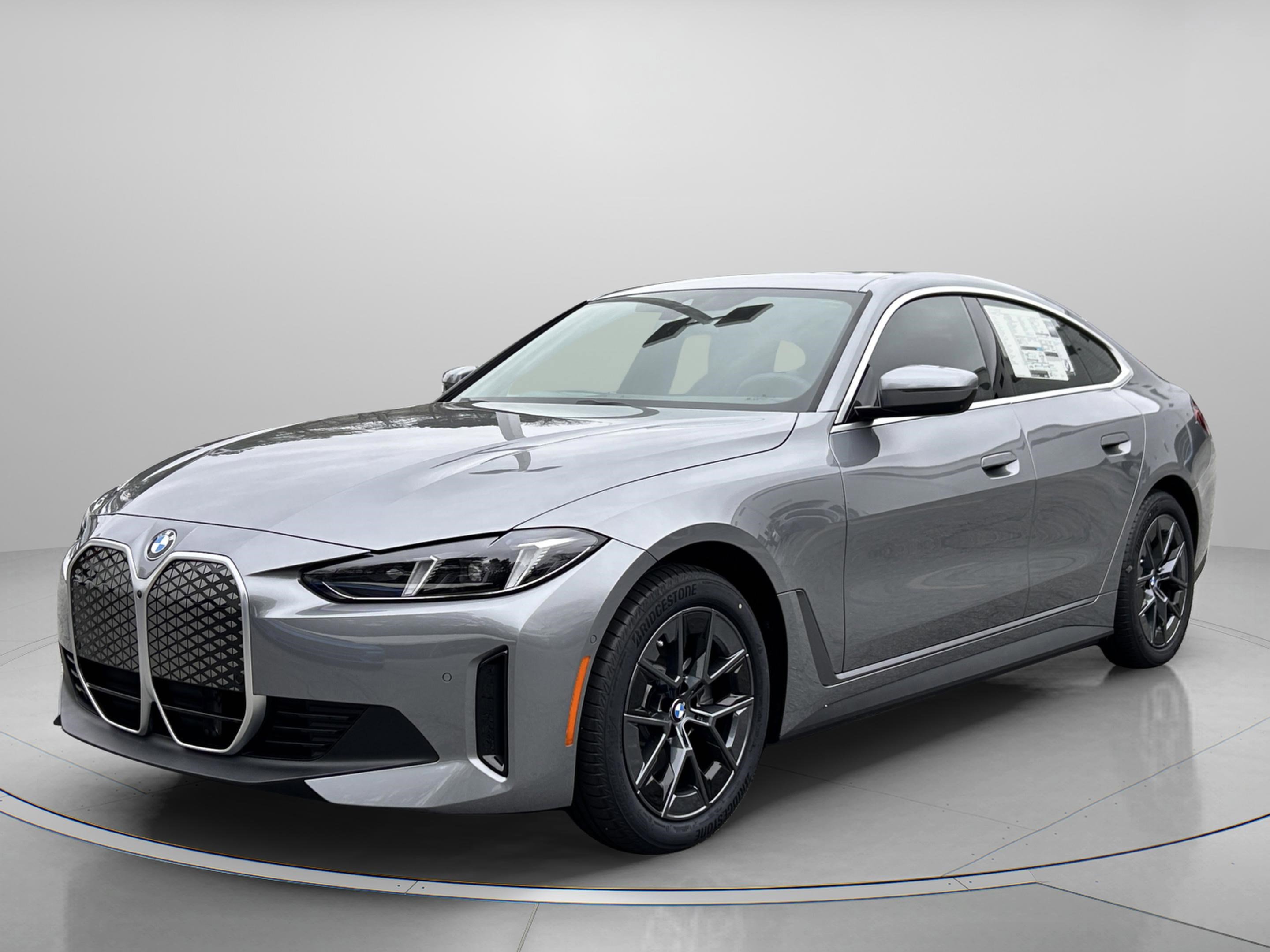 Used 2026 BMW i4 eDrive40 w/ Parking Assistance Package image 2