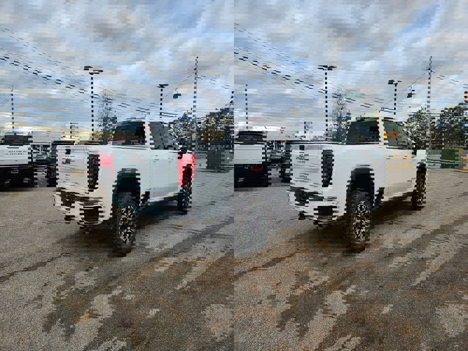 Used 2021 GMC Sierra 2500 AT4 w/ AT4 Premium Plus Package image 40