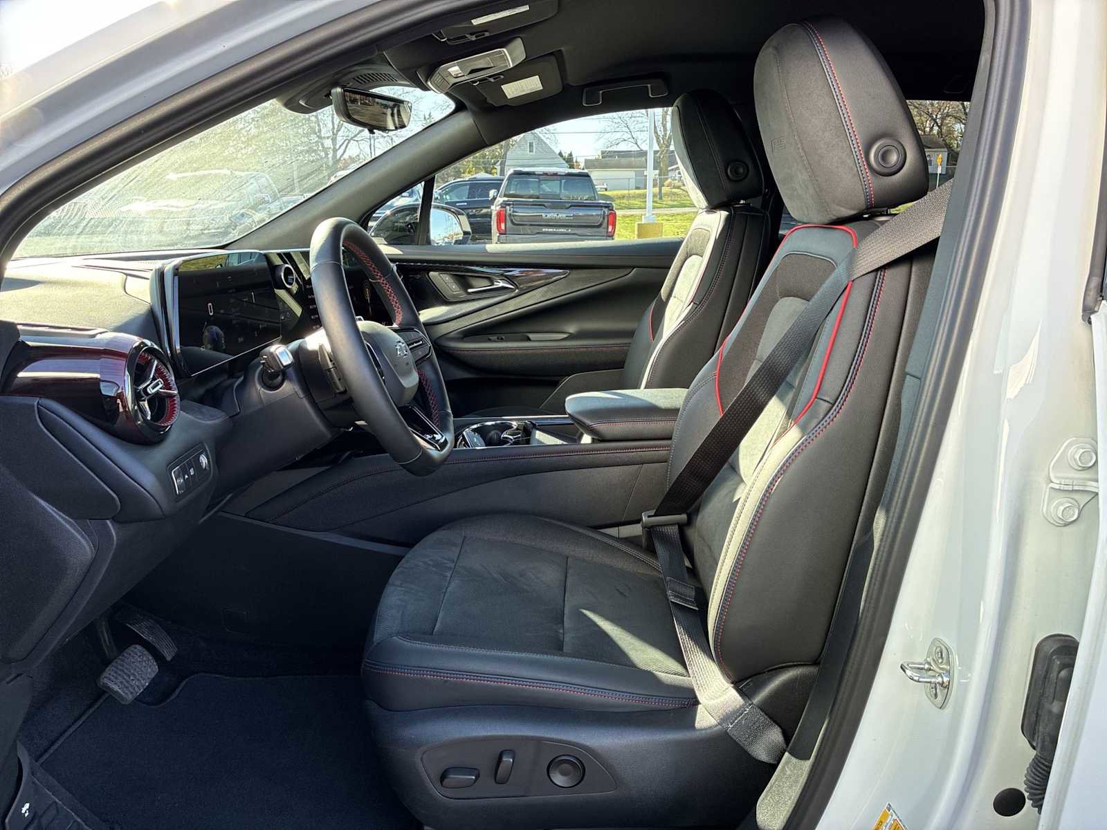 Certified 2024 Chevrolet Blazer EV RS image 18