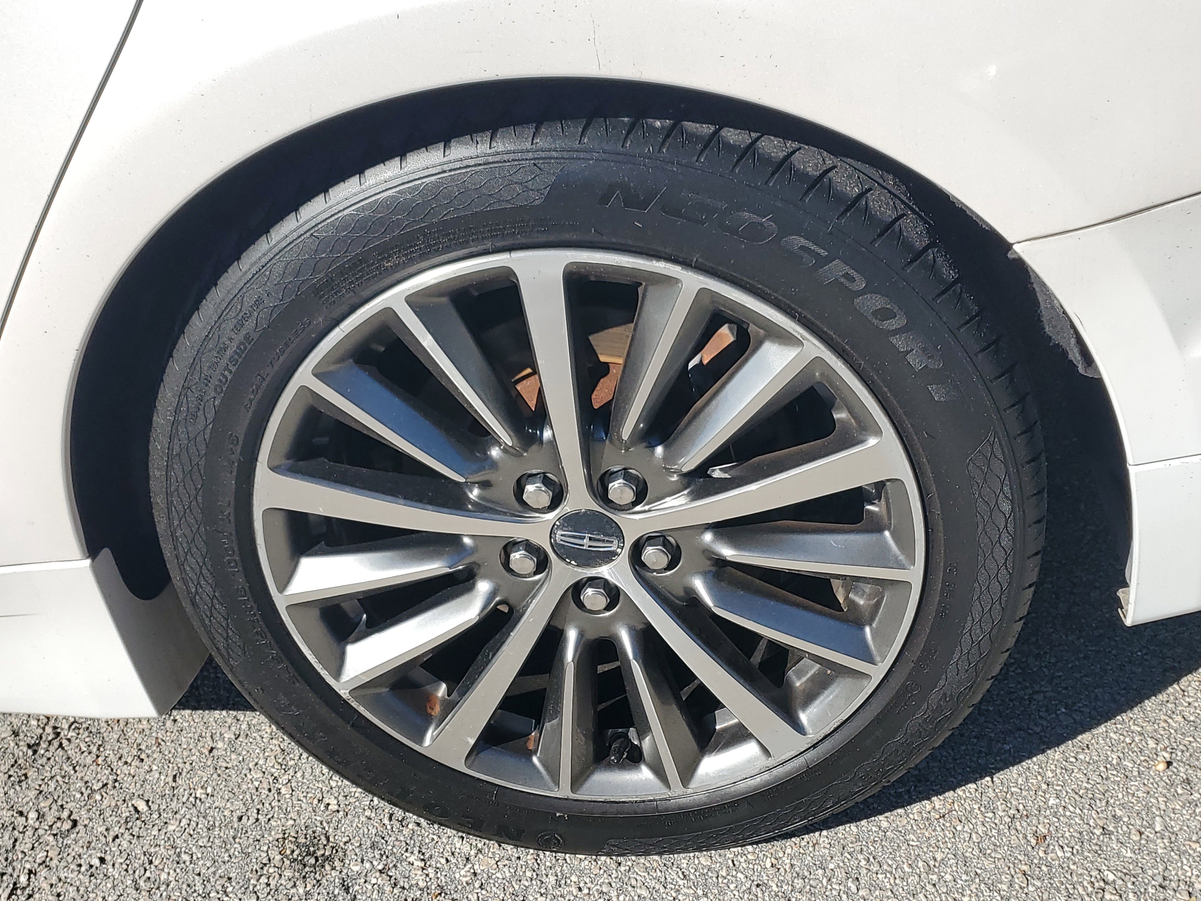 Used 2017 Lincoln MKZ Premiere image 7