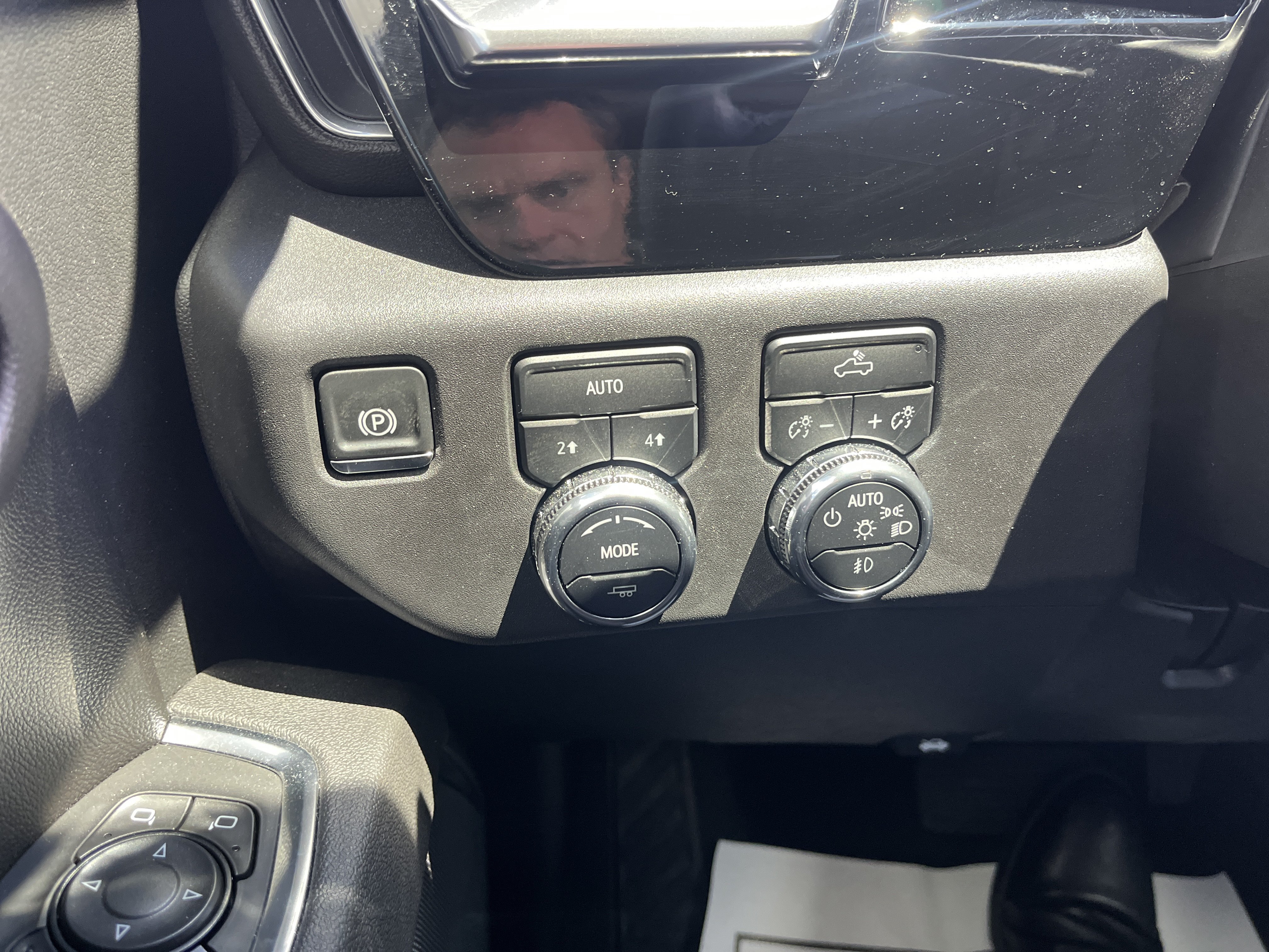 Used 2025 GMC Sierra 1500 Elevation AWD/4WD image 21