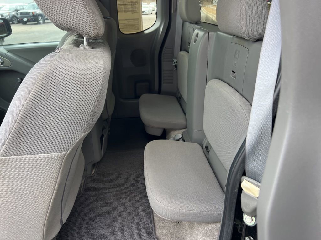 Used 2017 Nissan Frontier S image 16