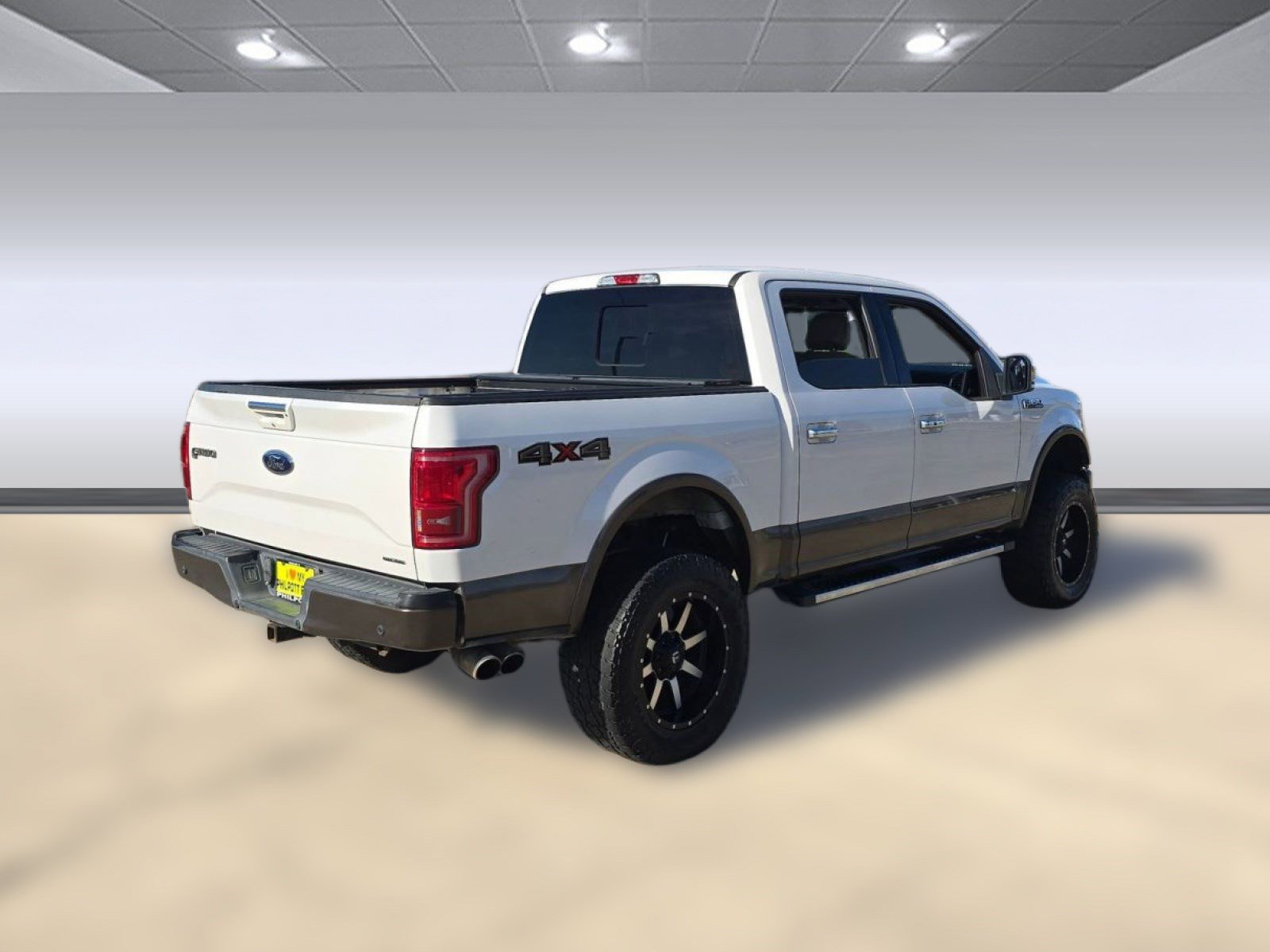 Used 2015 Ford F150 Lariat image 9