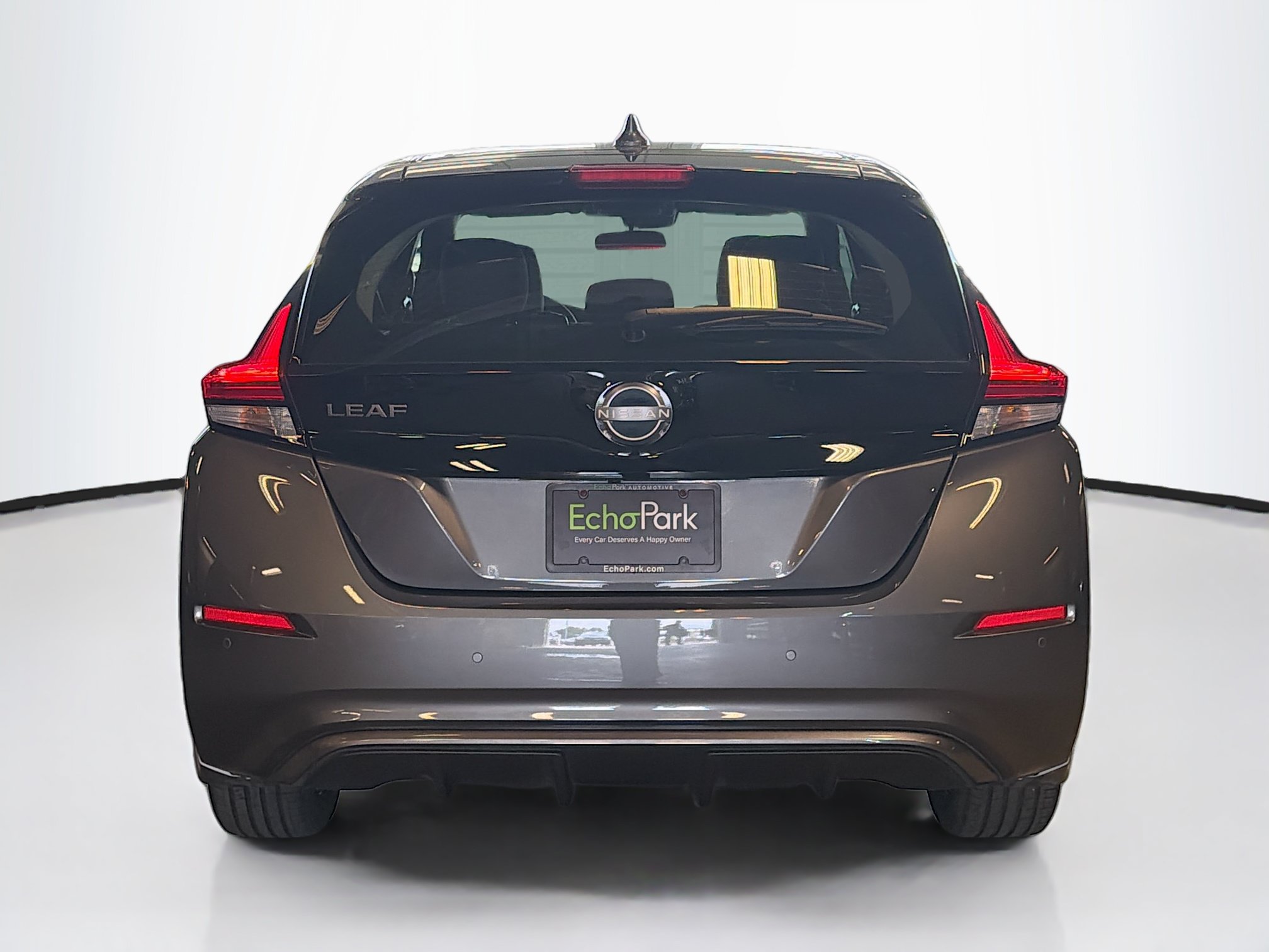 Used 2025 Nissan Leaf S FWD image 7