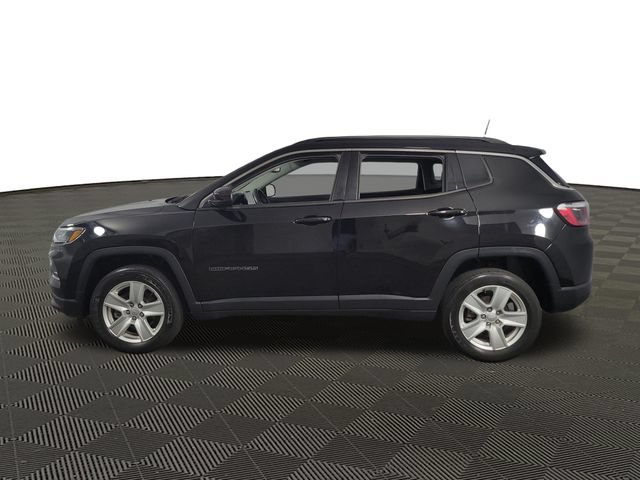Used 2022 Jeep Compass Latitude w/ Convenience Group AWD/4WD image 4