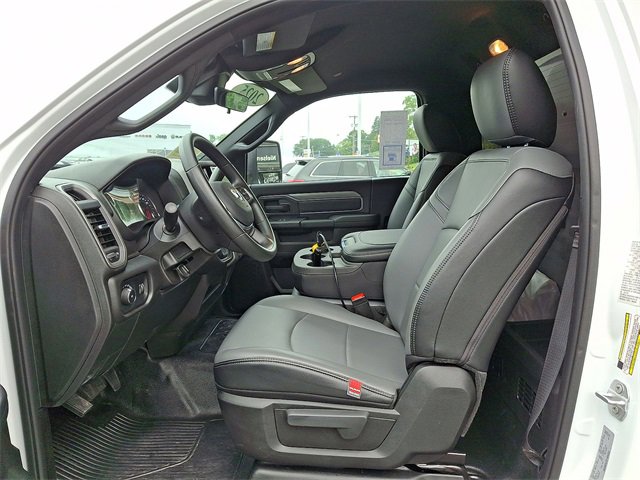 Used 2025 RAM 3500 Tradesman image 11