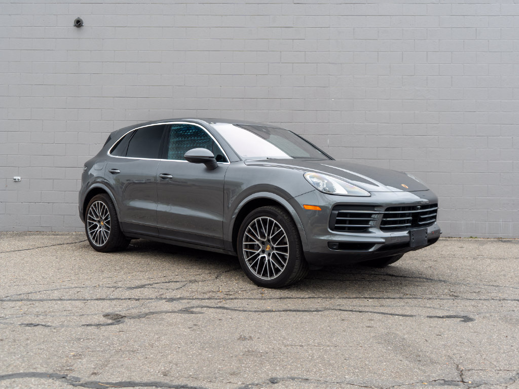 Used 2023 Porsche Cayenne AWD/4WD image 9