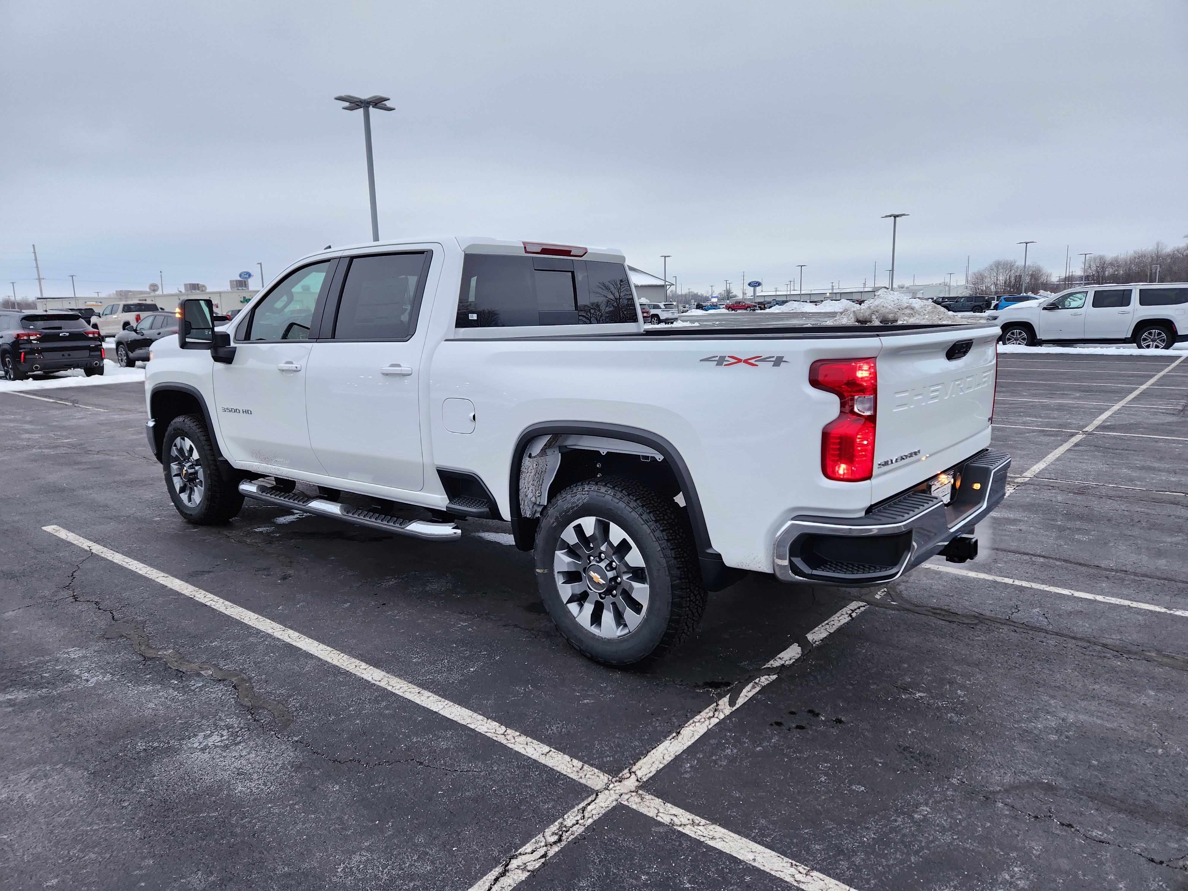New 2026 Chevrolet Silverado 3500 LT image 3