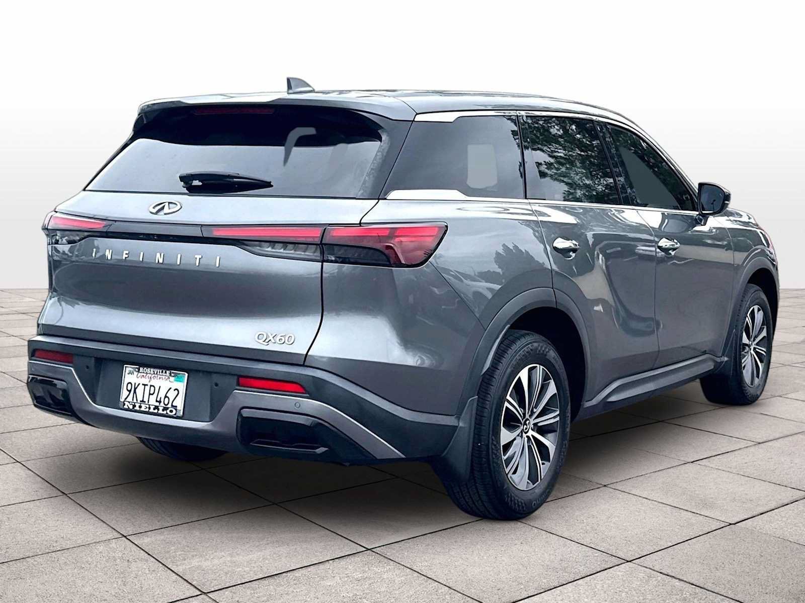 Used 2024 INFINITI QX60 Pure FWD image 15