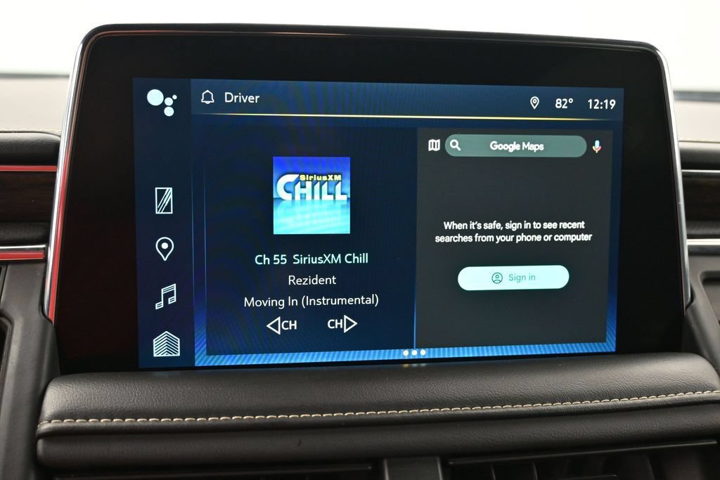 Used 2023 Chevrolet Suburban Premier AWD/4WD image 12