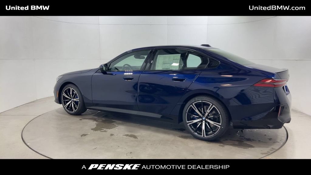 Used 2026 BMW 530i w/ M Sport Package RWD image 6