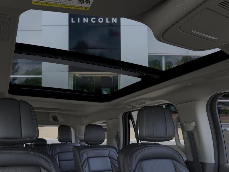 New 2026 Lincoln Navigator Reserve AWD/4WD image 22