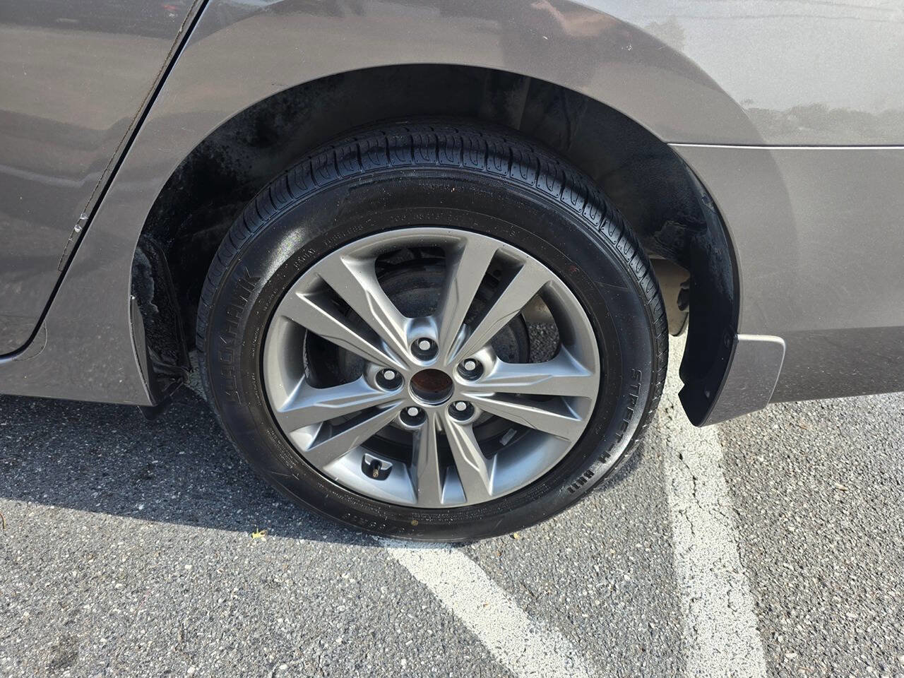 Used 2017 Nissan Sentra SV FWD image 11