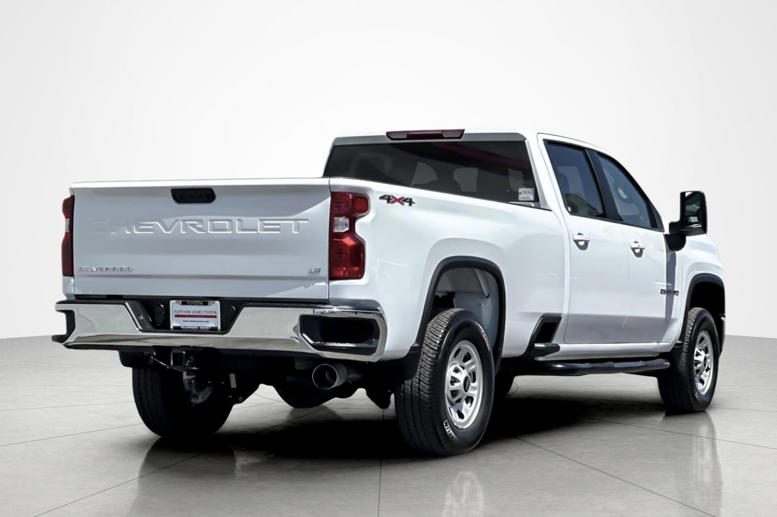 Used 2025 Chevrolet Silverado 2500 LT w/ Convenience Package image 5