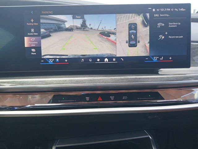 Used 2024 BMW 760i xDrive w/ Premium Package 2 image 24