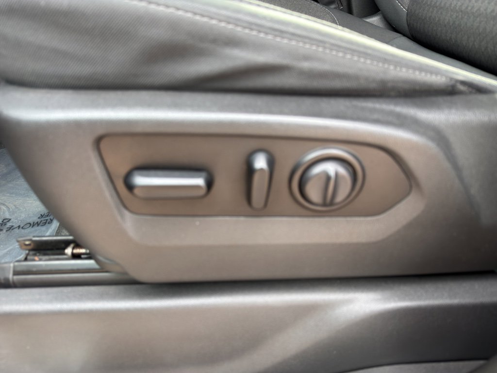 Used 2020 Chevrolet Silverado 1500 LT w/ Texas Edition image 13