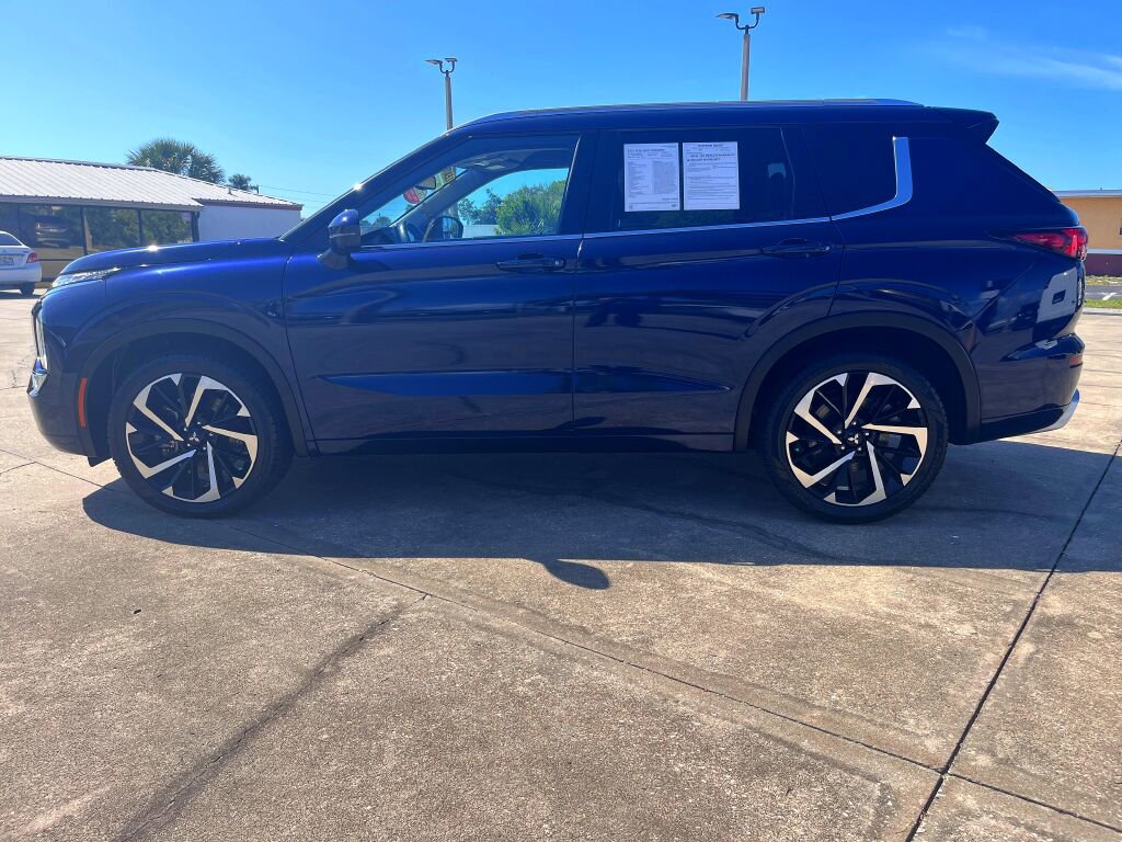 Used 2024 Mitsubishi Outlander SEL image 6