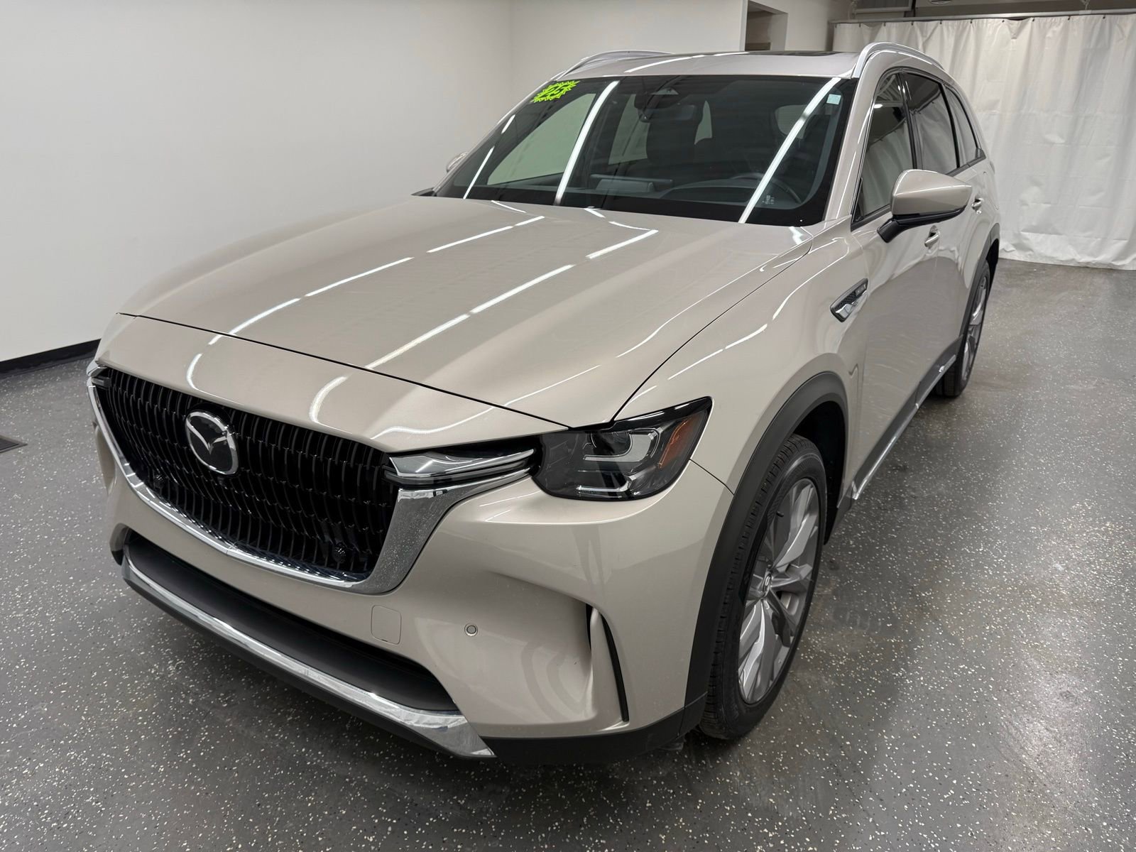 Used 2025 MAZDA CX-90 3.3 Turbo w/ Premium Plus Pkg image 4