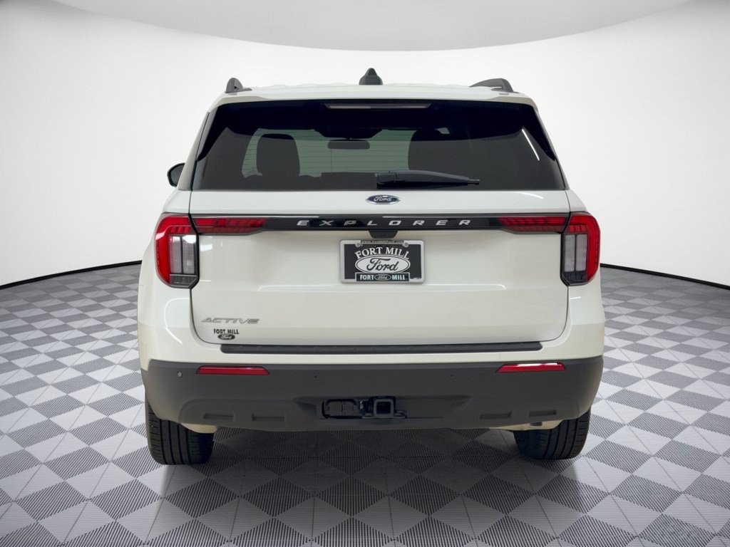 Used 2026 Ford Explorer Active RWD image 11