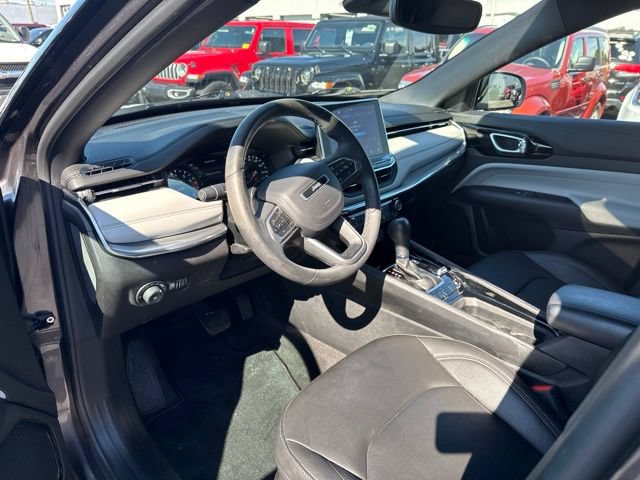 Certified 2024 Jeep Compass Limited AWD/4WD image 9