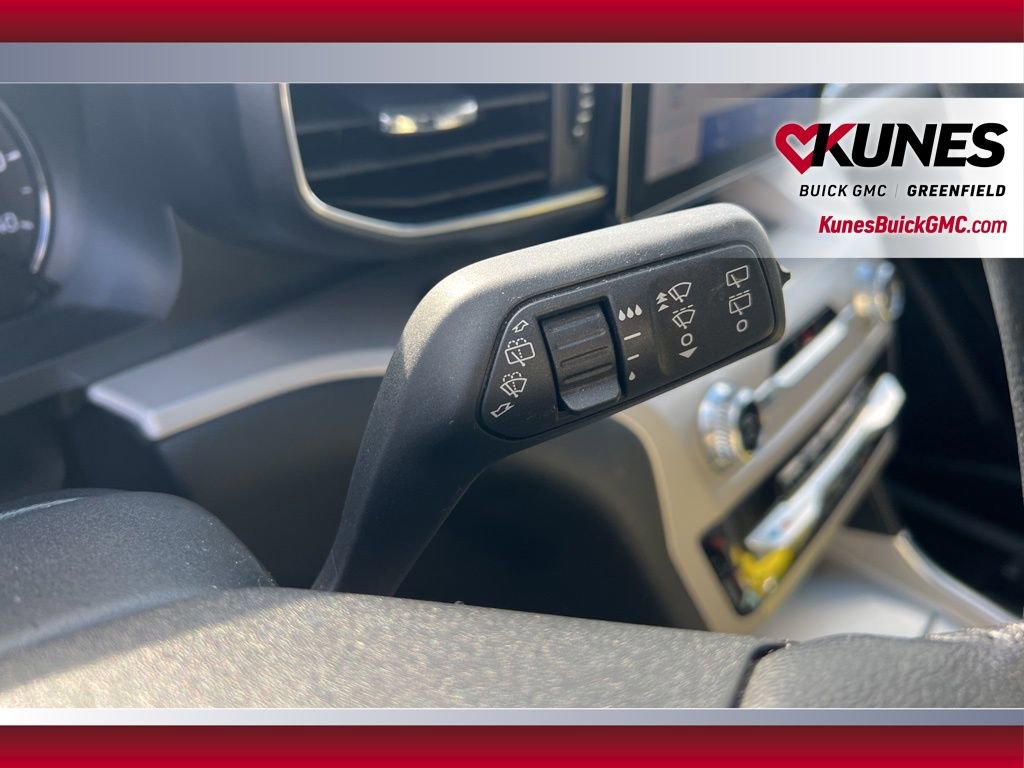 Used 2023 Ford Explorer XLT w/ Equipment Group 202A image 18