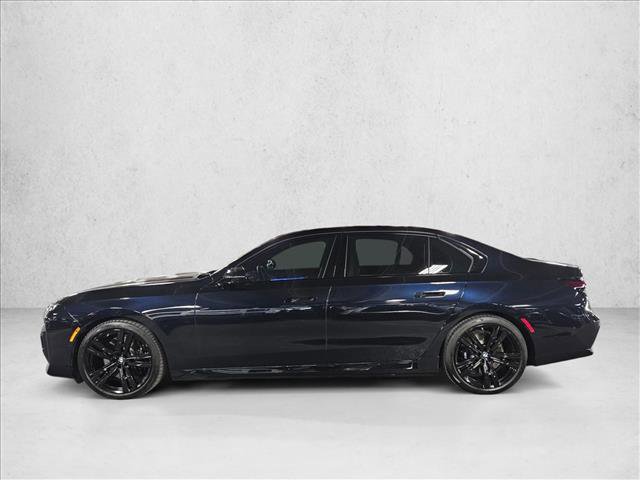 Used 2025 BMW i7 xDrive60 image 8