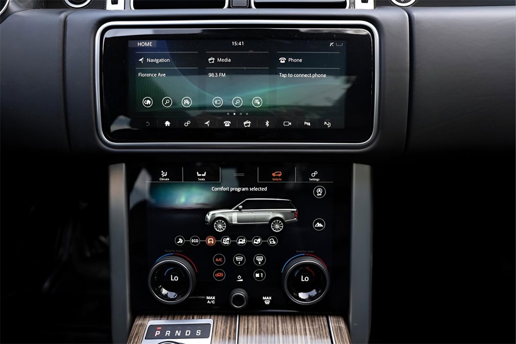 Used 2020 Land Rover Range Rover HSE image 27