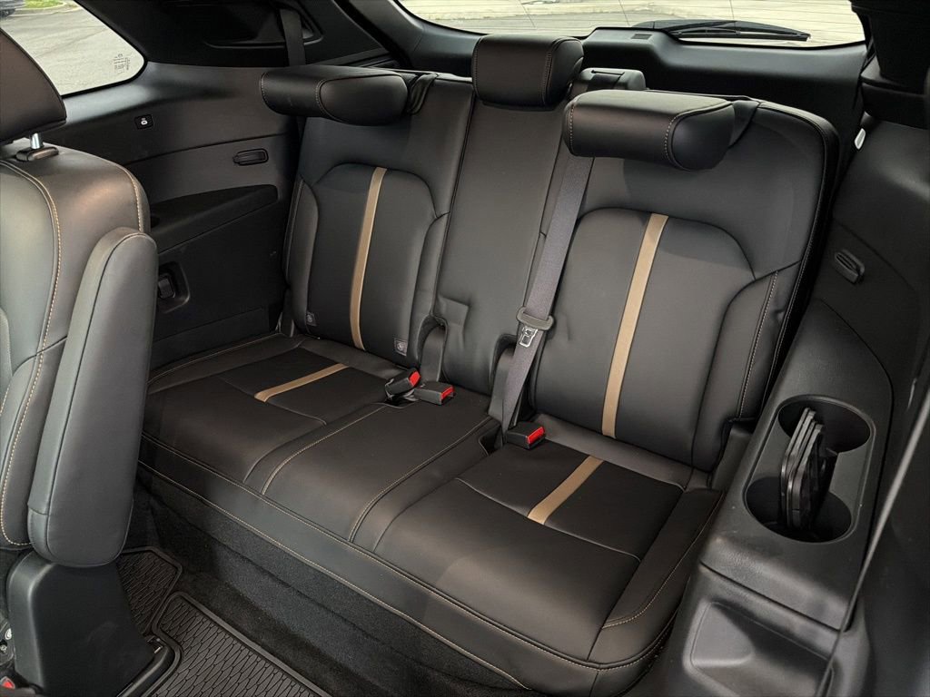 Used 2024 MAZDA CX-90 Plug-In Hybrid w/ Premium Plus image 16