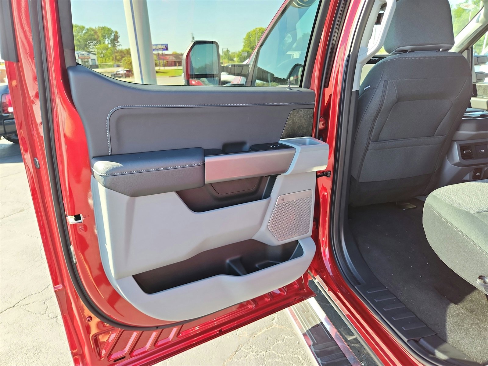 New 2026 Ford F250 XLT w/ XLT Premium Package image 24