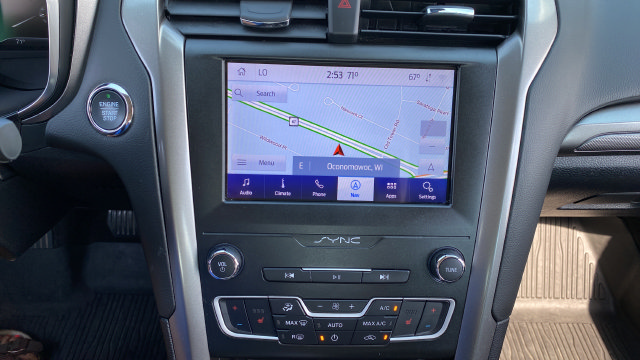 Used 2020 Ford Fusion SE AWD/4WD image 12