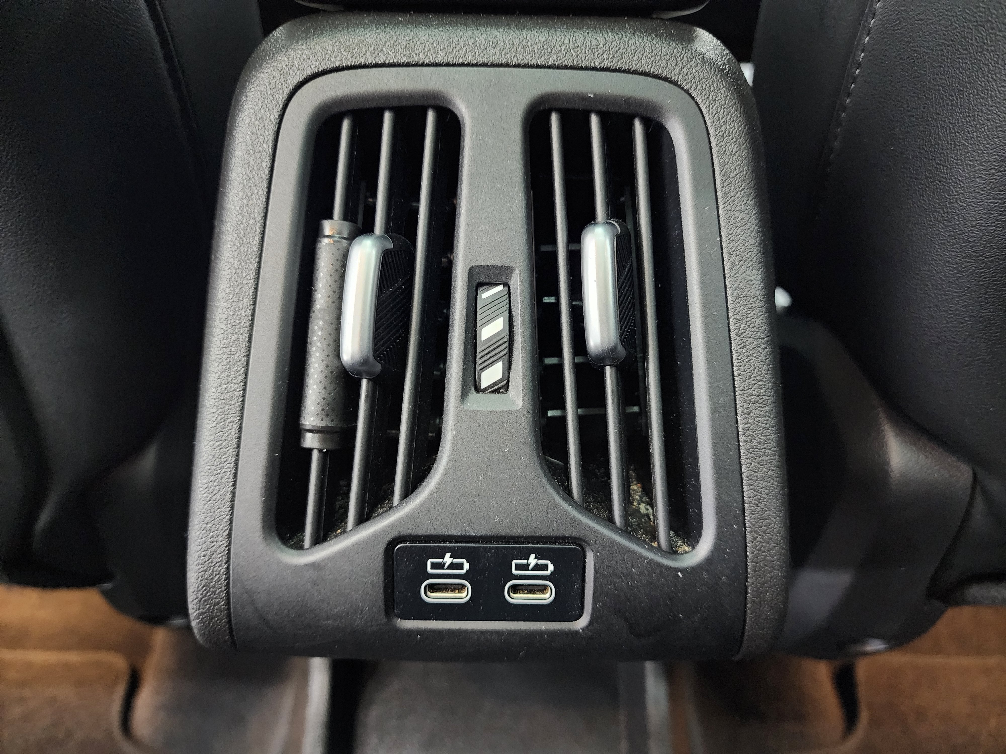 Used 2025 BMW X1 xDrive28i AWD/4WD image 39