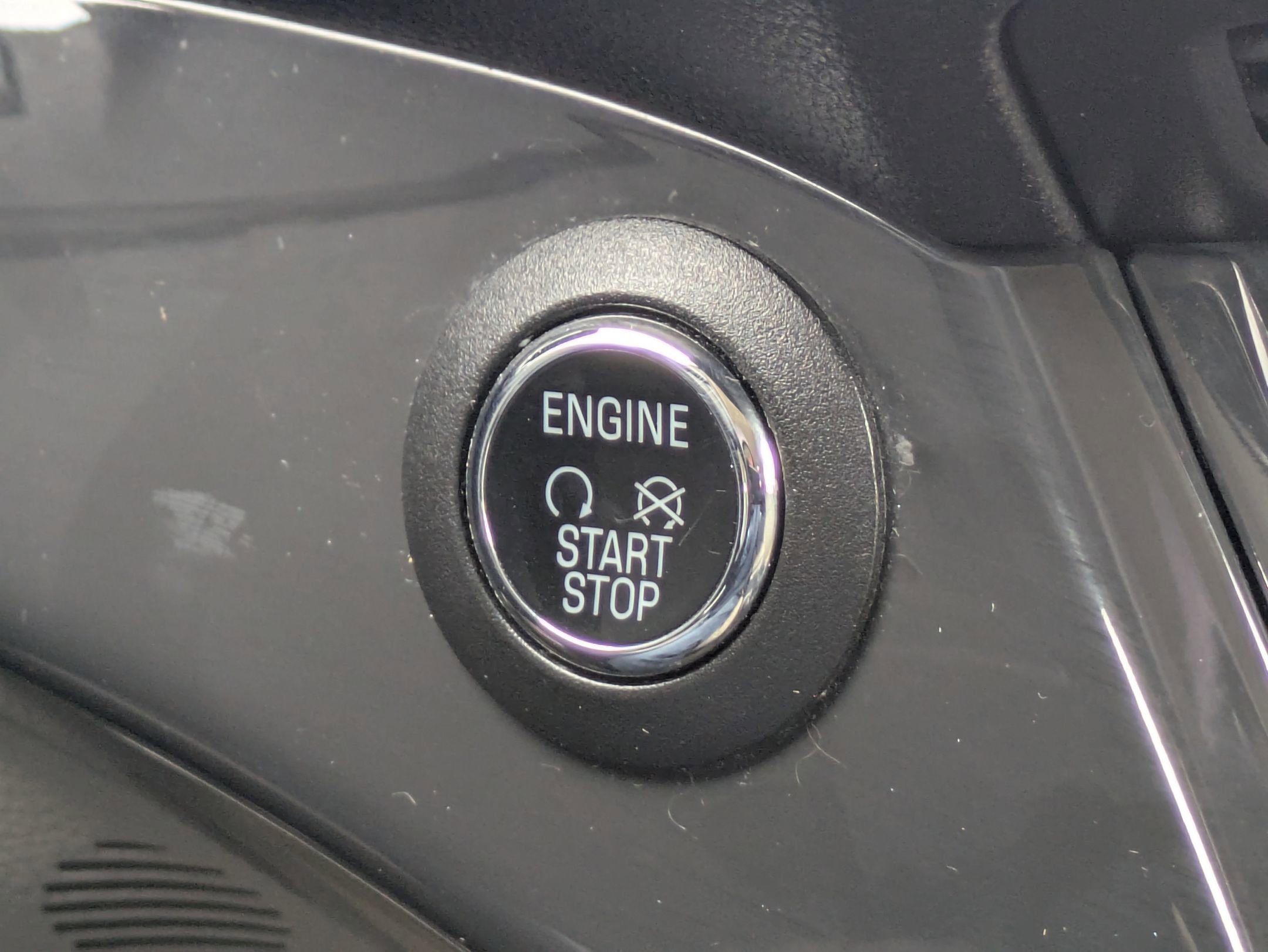 Used 2014 Ford Escape Titanium w/ Equipment Group 401A image 17