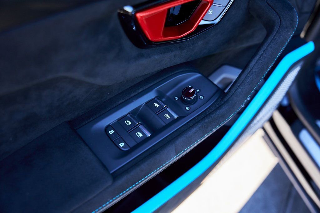 Used 2024 Lamborghini Urus Performante image 41