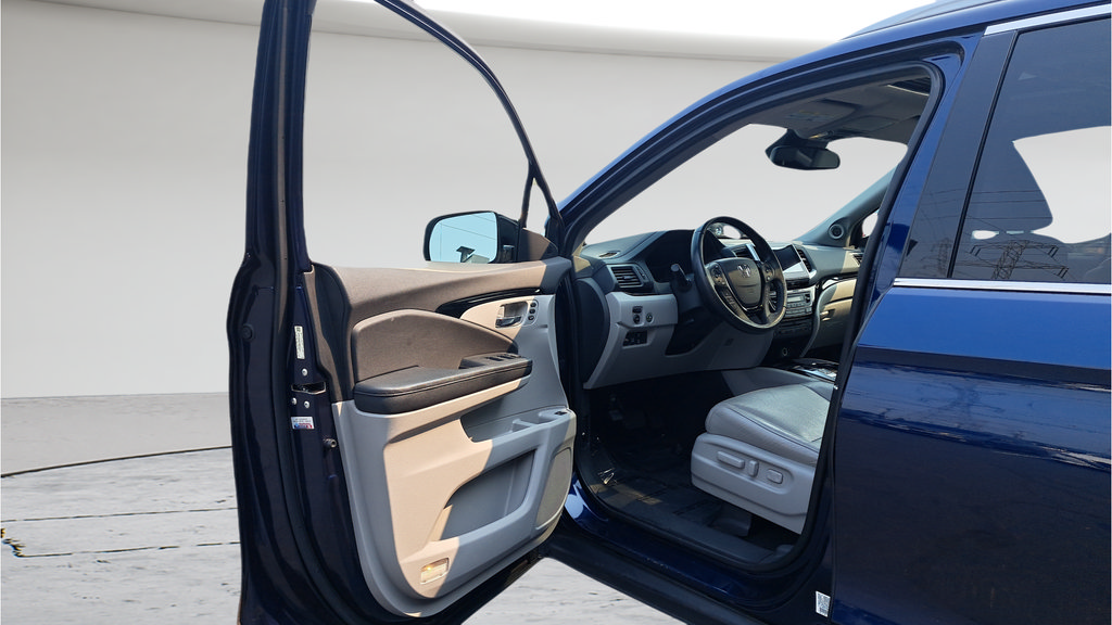 Used 2016 Honda Pilot Elite image 9