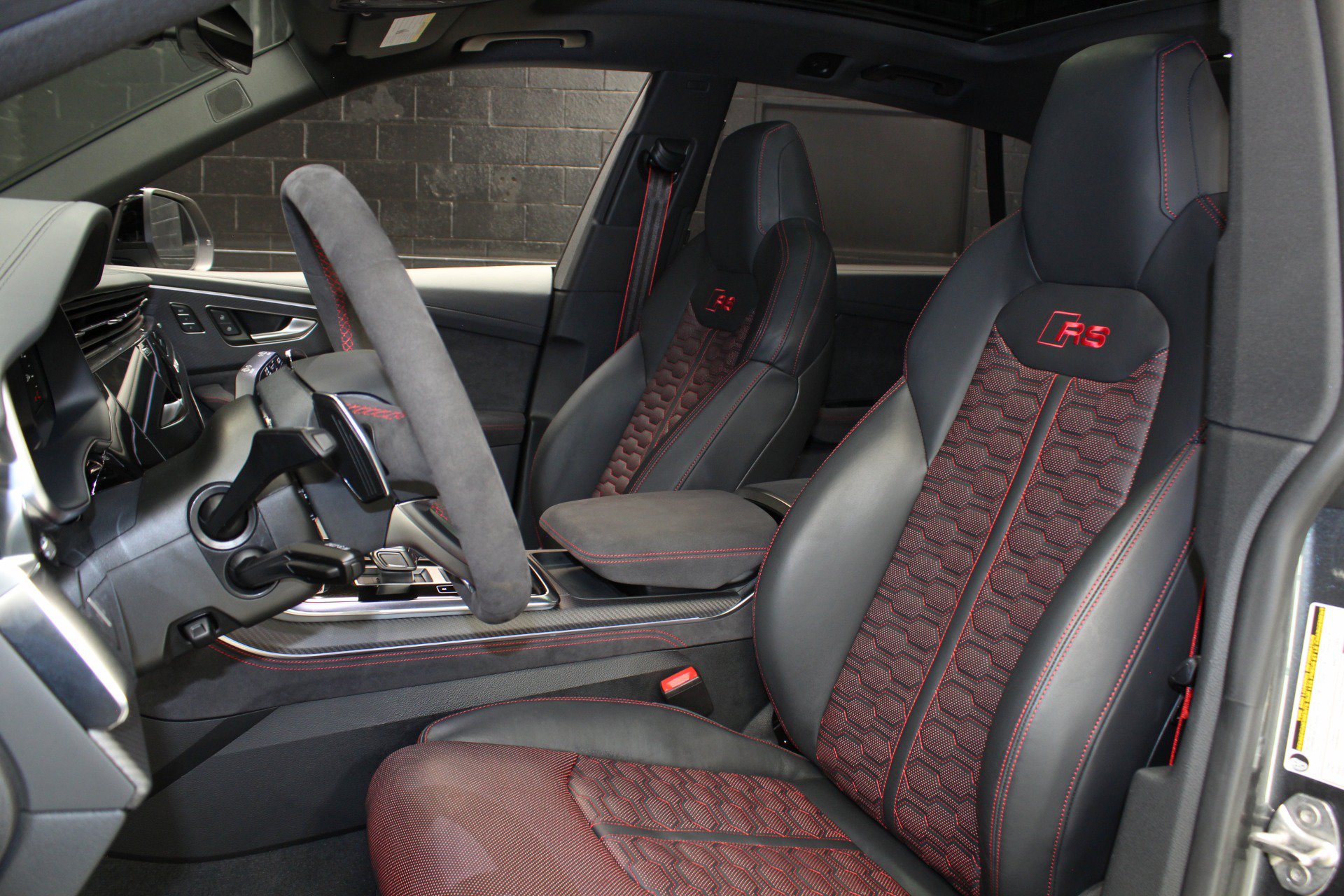 Used 2025 Audi RS Q8 performance AWD/4WD image 33