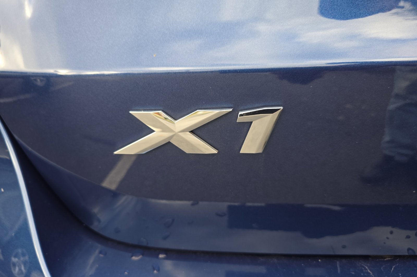 Used 2024 BMW X1 xDrive28i w/ Premium Package image 31