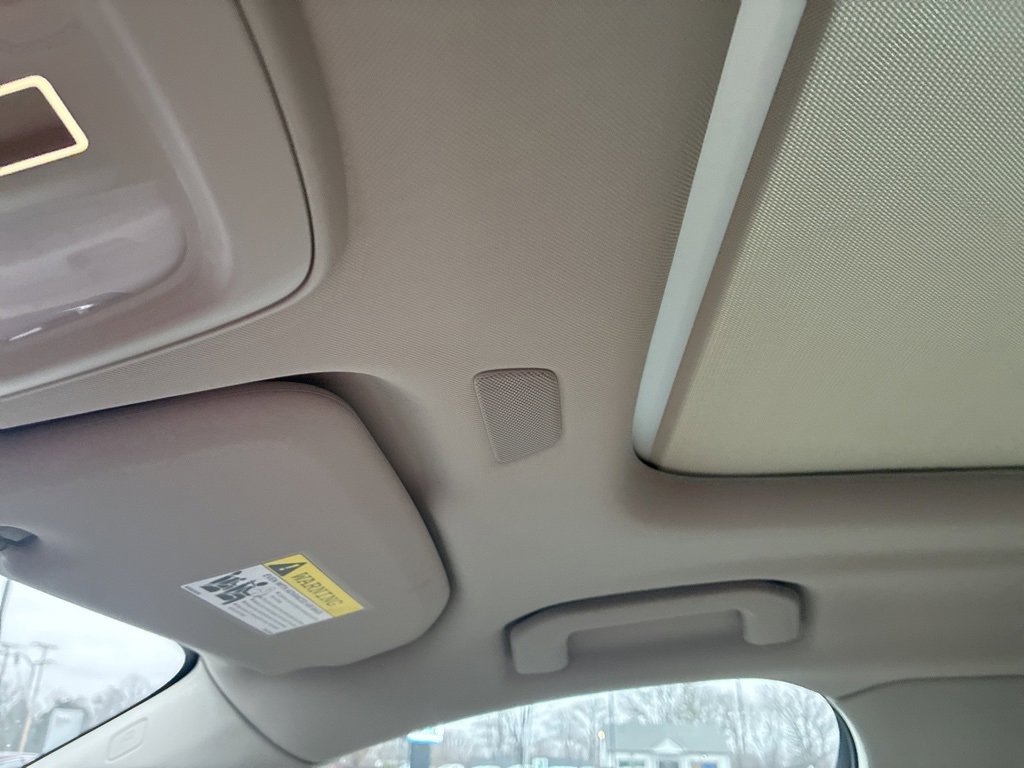 Used 2023 Volvo XC60 B5 Core w/ Climate Package image 9