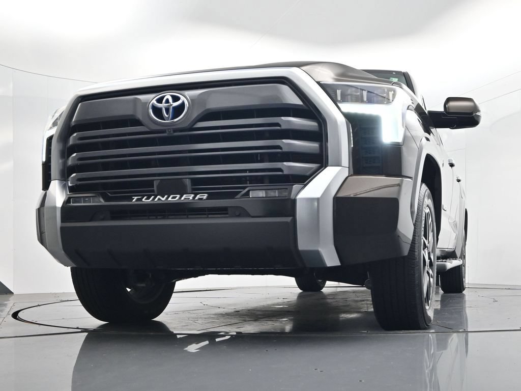Used 2024 Toyota Tundra Limited AWD/4WD image 52