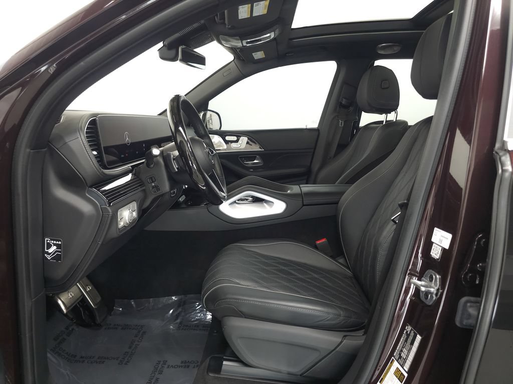 Used 2024 Mercedes-Benz Maybach GLS 600 4MATIC image 8