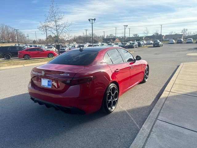 Used 2022 Alfa Romeo Giulia Veloce image 4