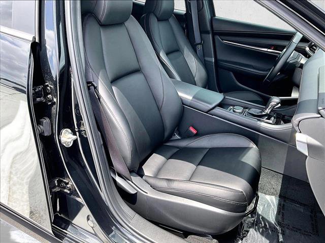 Used 2025 MAZDA MAZDA3 s FWD image 9