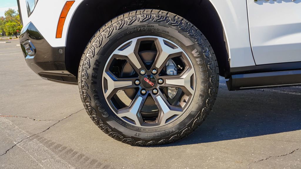 New 2026 GMC Yukon AT4 Ultimate image 7